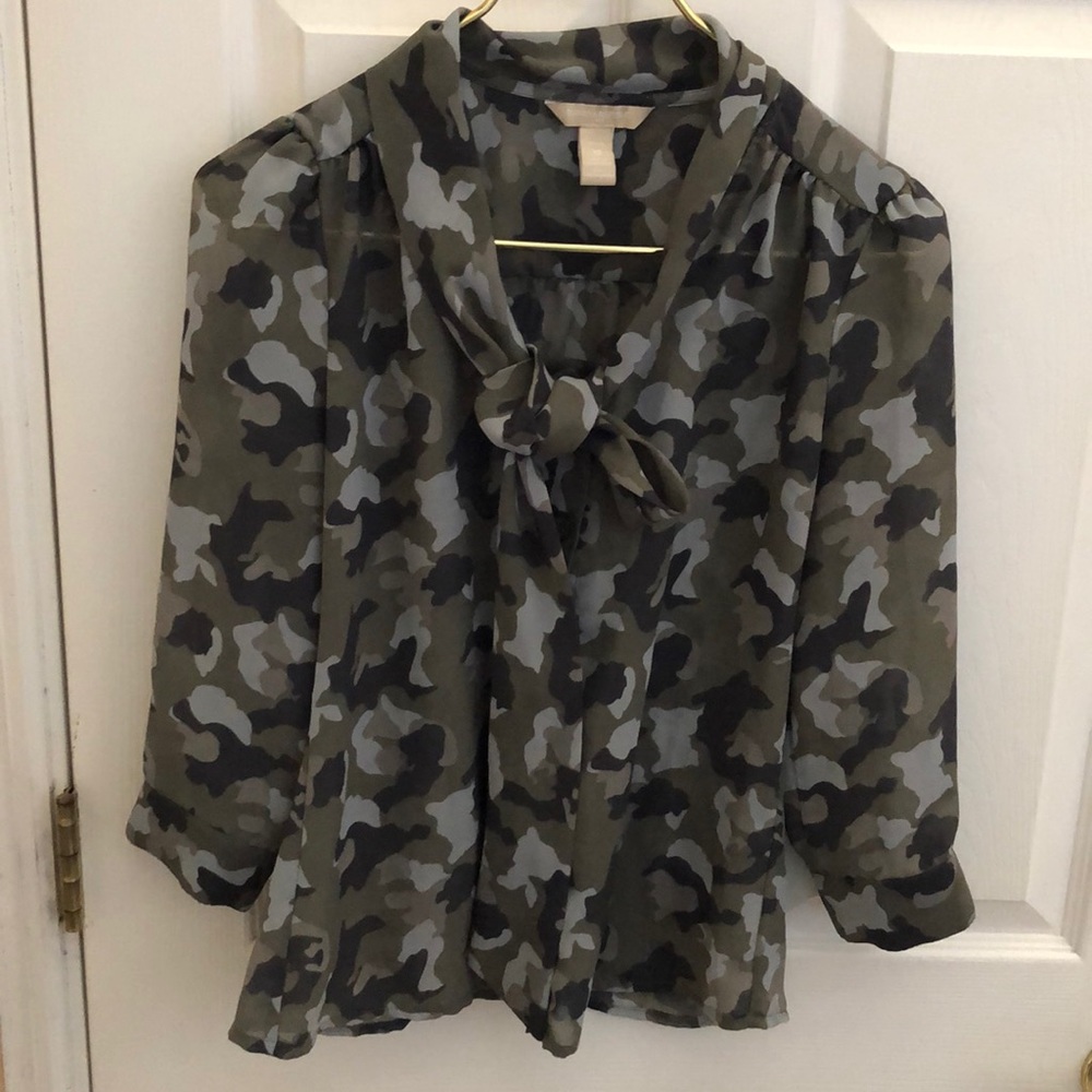 Banana Republic Camo Blouse Sz XS Petite